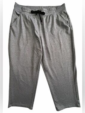 tek gear Women's Gray Capri Jogger Pants with Black Drawstring, Size L